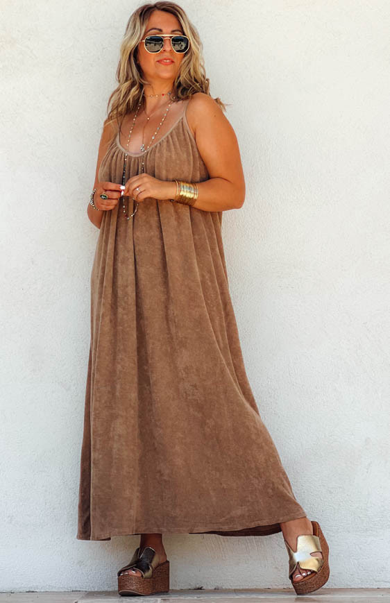 Robe DAYANA longue bretelles camel