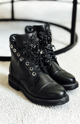 Black MADISON boots