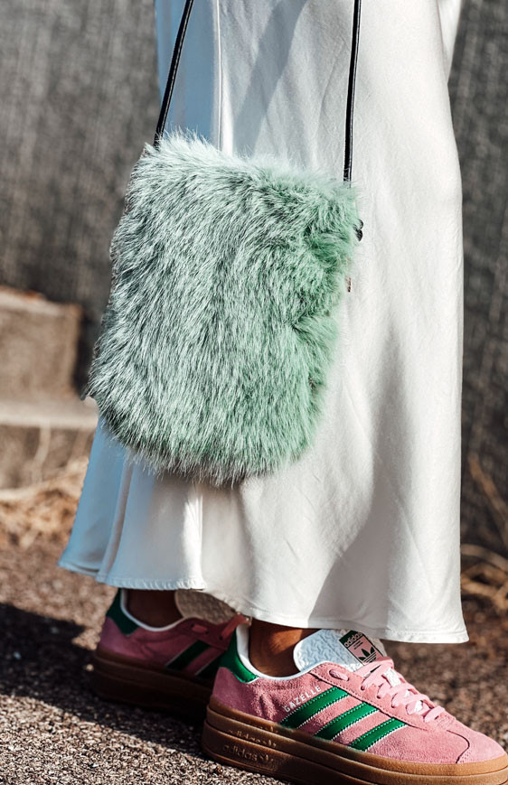 Green water ANOUCK clutch bag