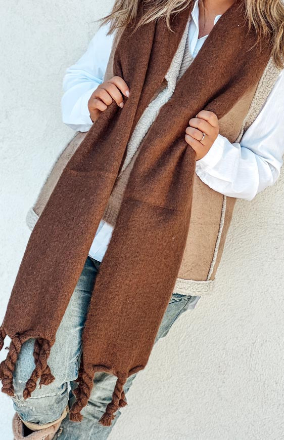 Brown DAISIE scarf