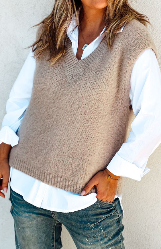 FRANKLIN sleeveless sweater sand